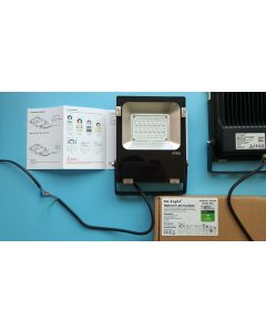 FUTT04 Mi Light 20W RGB+CCT LED flood light